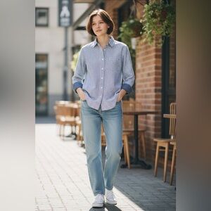 TOMMY HILFIGER STRIPED SEERSUCKER BUTTON DOWN LADIES SHIRT - SIZE L - EUC